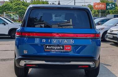 Внедорожник / Кроссовер Rivian R1S 2017 в 