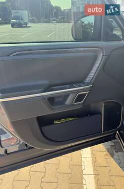 Универсал Rivian R1S 2023 в 