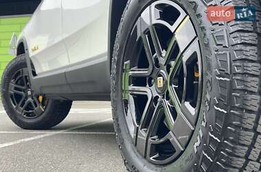 Внедорожник / Кроссовер Rivian R1S 2022 в 