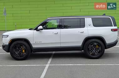 Внедорожник / Кроссовер Rivian R1S 2022 в 