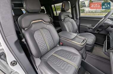 Внедорожник / Кроссовер Rivian R1S 2022 в 