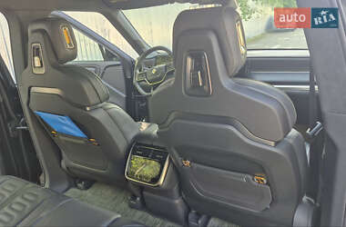 Внедорожник / Кроссовер Rivian R1S 2023 в 