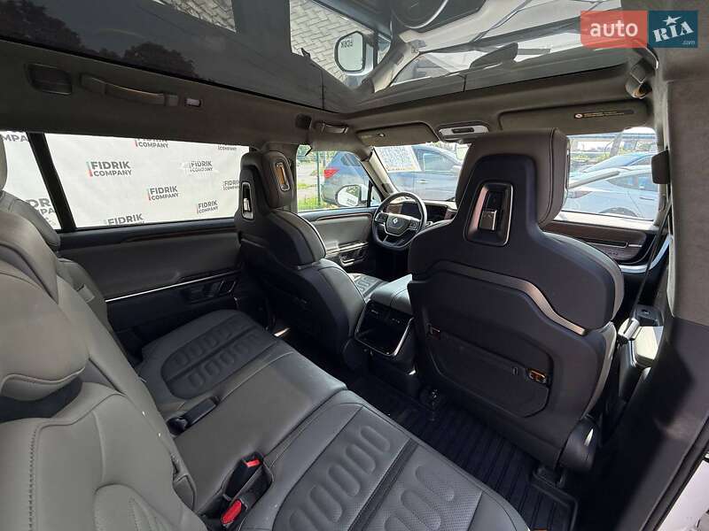 Внедорожник / Кроссовер Rivian R1S 2023 в Луцке