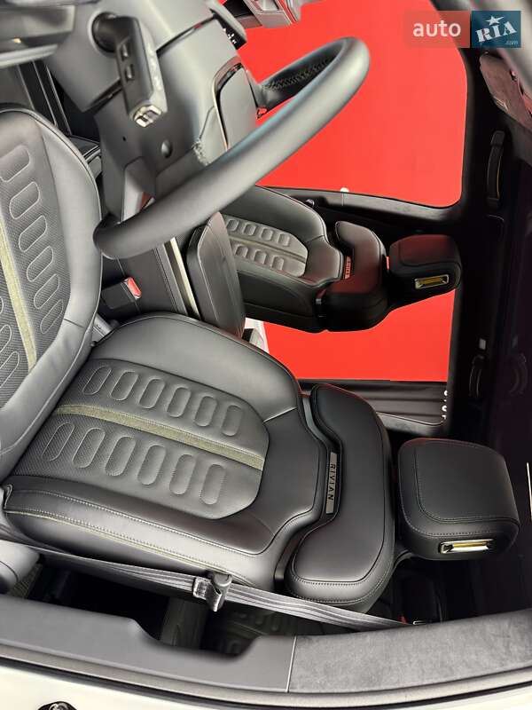 Внедорожник / Кроссовер Rivian R1S 2022 в Киеве