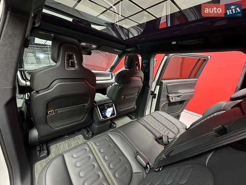 Внедорожник / Кроссовер Rivian R1S 2022 в Киеве