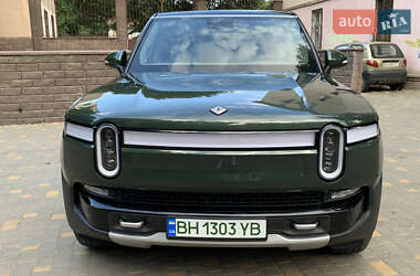 Позашляховик / Кросовер Rivian R1S 2023 в 