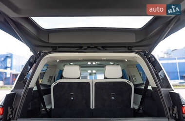 Внедорожник / Кроссовер Rivian R1S 2023 в 