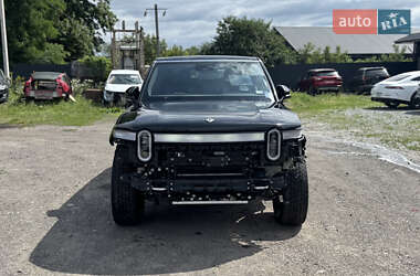 Позашляховик / Кросовер Rivian R1S 2023 в 