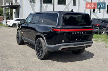 Позашляховик / Кросовер Rivian R1S 2023 в 