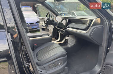 Позашляховик / Кросовер Rivian R1S 2023 в 