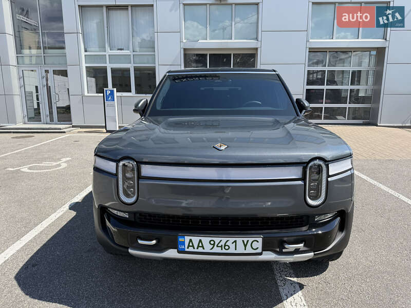 Внедорожник / Кроссовер Rivian R1S 2023 в Киеве