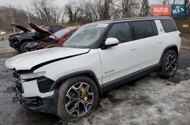 Позашляховик / Кросовер Rivian R1S 2024 в 