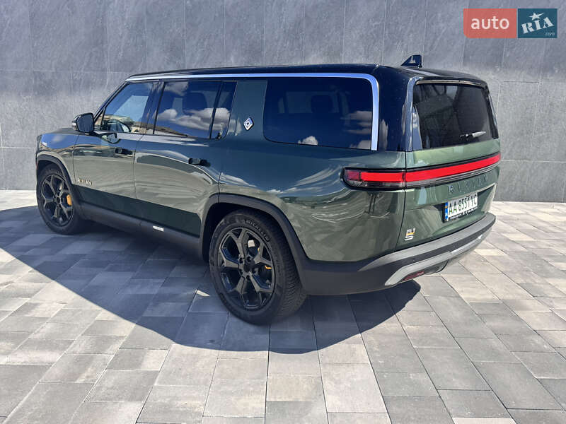 Внедорожник / Кроссовер Rivian R1S 2023 в Киеве