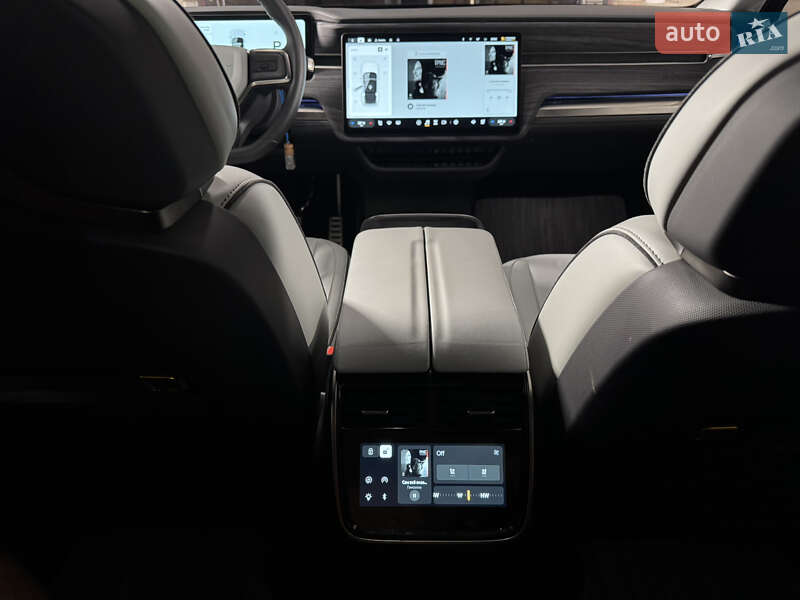 Універсал Rivian R1S 2024 в Дніпрі