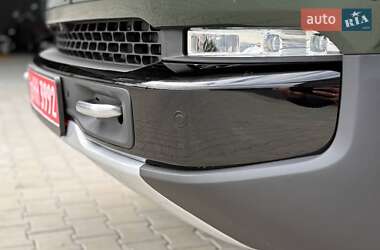 Позашляховик / Кросовер Rivian R1S 2023 в 