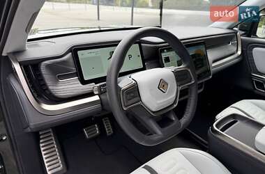 Позашляховик / Кросовер Rivian R1S 2023 в 