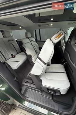 Позашляховик / Кросовер Rivian R1S 2023 в 