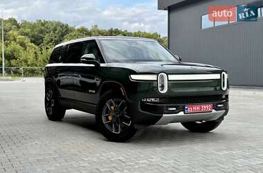 Позашляховик / Кросовер Rivian R1S 2023 в Дубні