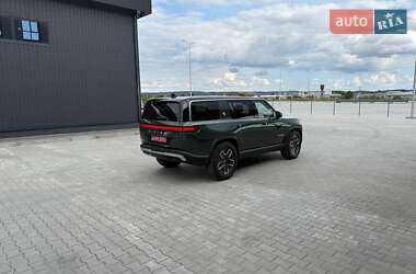 Позашляховик / Кросовер Rivian R1S 2023 в 