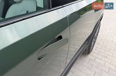 Позашляховик / Кросовер Rivian R1S 2023 в 