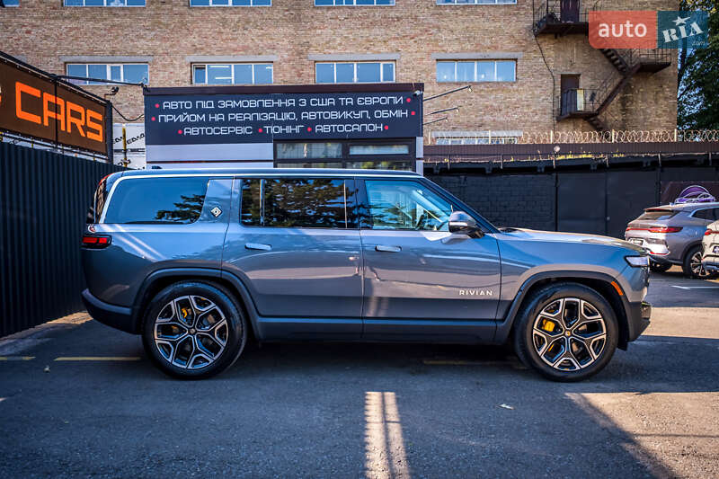 Позашляховик / Кросовер Rivian R1S 2023 в Києві