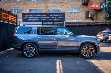 Позашляховик / Кросовер Rivian R1S 2023 в 