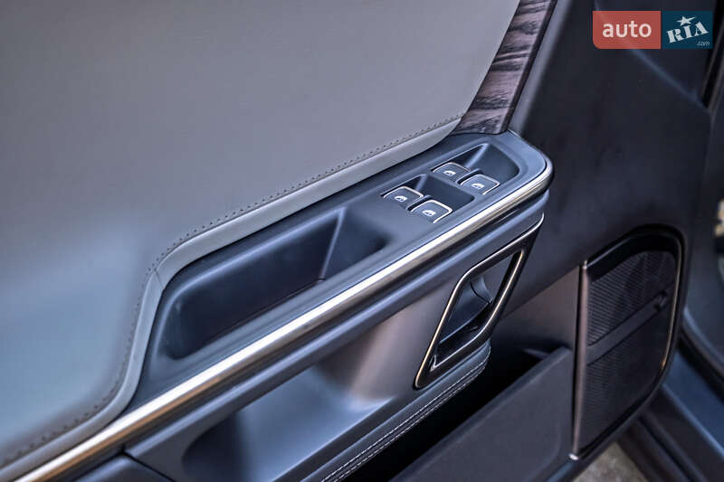 Позашляховик / Кросовер Rivian R1S 2023 в Києві