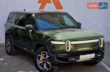 Позашляховик / Кросовер Rivian R1S 2023 в 