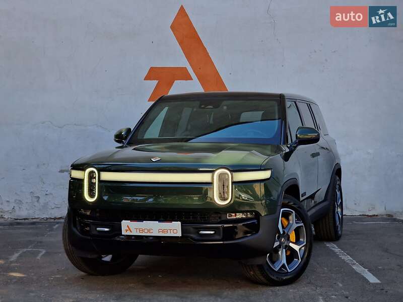 Rivian R1S 2023