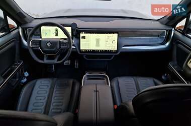 Позашляховик / Кросовер Rivian R1S 2023 в 