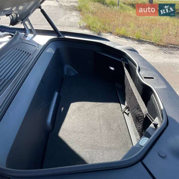 Позашляховик / Кросовер Rivian R1S 2023 в Києві фото 24 Позашляховик / Кросовер Rivian R1S 2023 в Києві