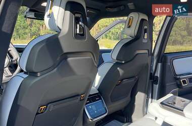 Позашляховик / Кросовер Rivian R1S 2023 в 