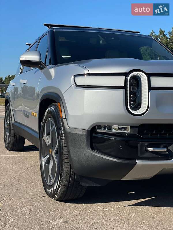 Позашляховик / Кросовер Rivian R1S 2023 в Києві фото 4 Позашляховик / Кросовер Rivian R1S 2023 в Києві