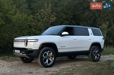 Внедорожник / Кроссовер Rivian R1S 2024 в Киеве
