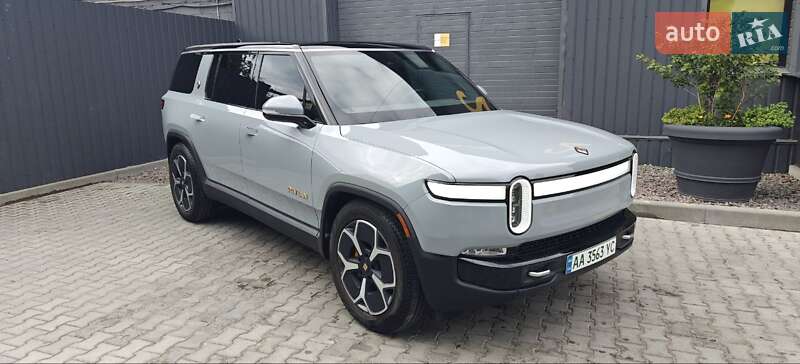 Внедорожник / Кроссовер Rivian R1S 2023 в Киеве