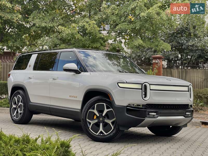 Позашляховик / Кросовер Rivian R1S 2025 в Одесі