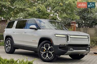 Внедорожник / Кроссовер Rivian R1S 2025 в 