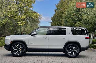Внедорожник / Кроссовер Rivian R1S 2025 в 