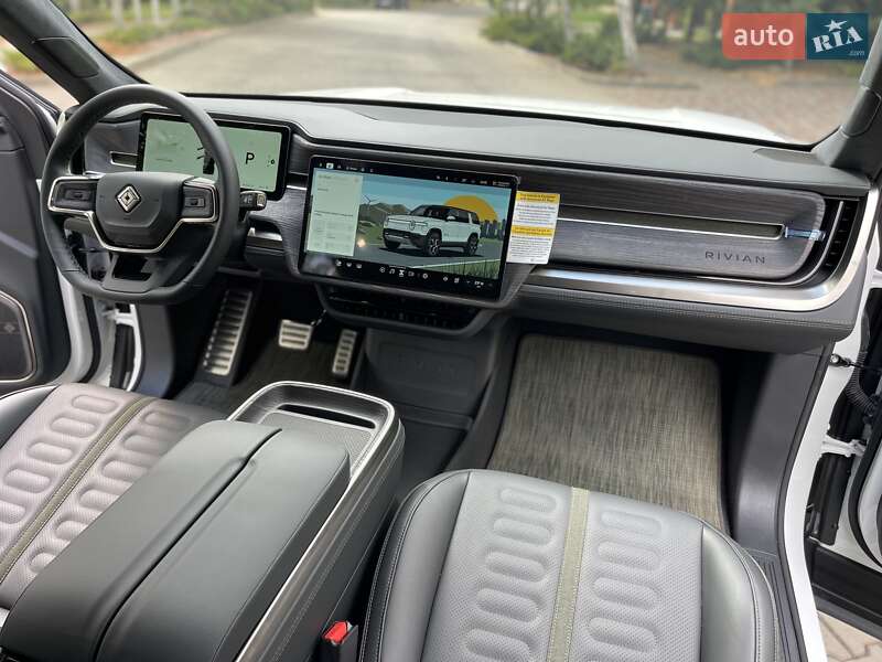 Позашляховик / Кросовер Rivian R1S 2025 в Одесі