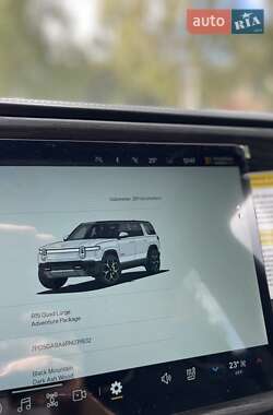 Внедорожник / Кроссовер Rivian R1S 2025 в 