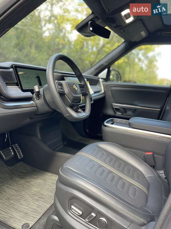 Позашляховик / Кросовер Rivian R1S 2025 в Одесі