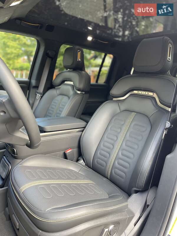 Позашляховик / Кросовер Rivian R1S 2025 в Одесі