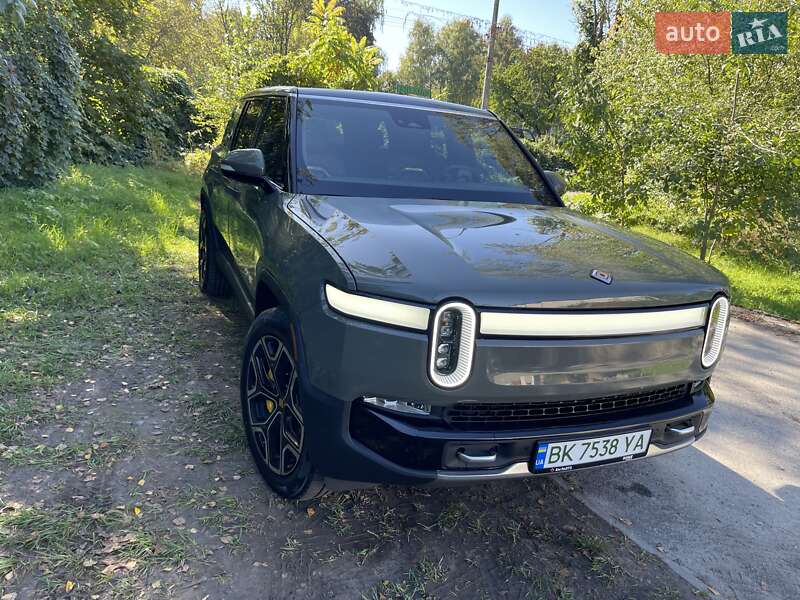 Позашляховик / Кросовер Rivian R1S 2022 в Рівному