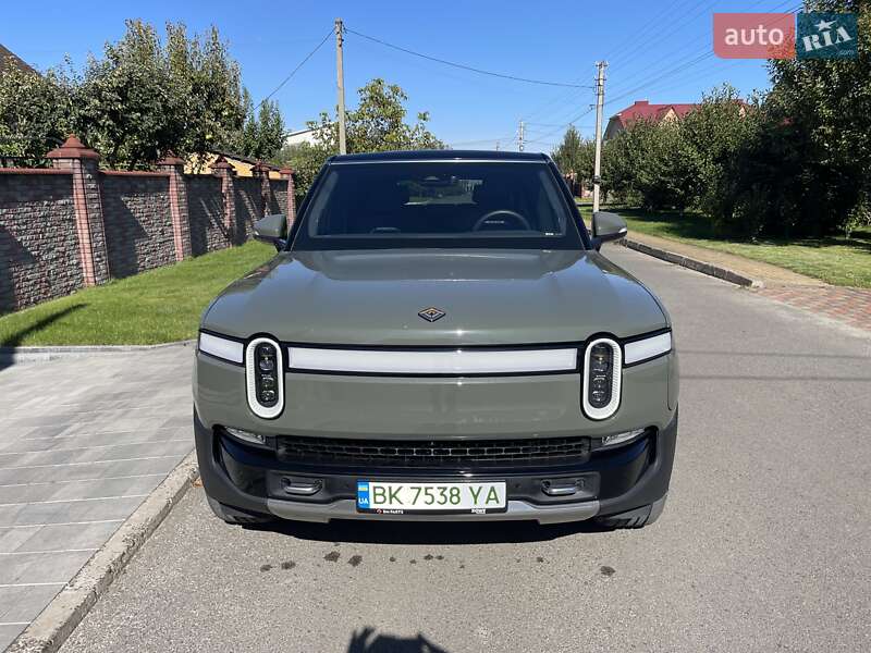 Позашляховик / Кросовер Rivian R1S 2022 в Рівному