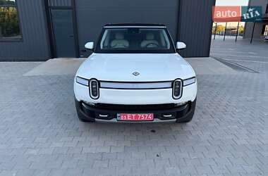 Внедорожник / Кроссовер Rivian R1S 2023 в 