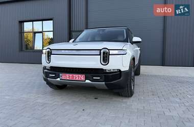 Внедорожник / Кроссовер Rivian R1S 2023 в 