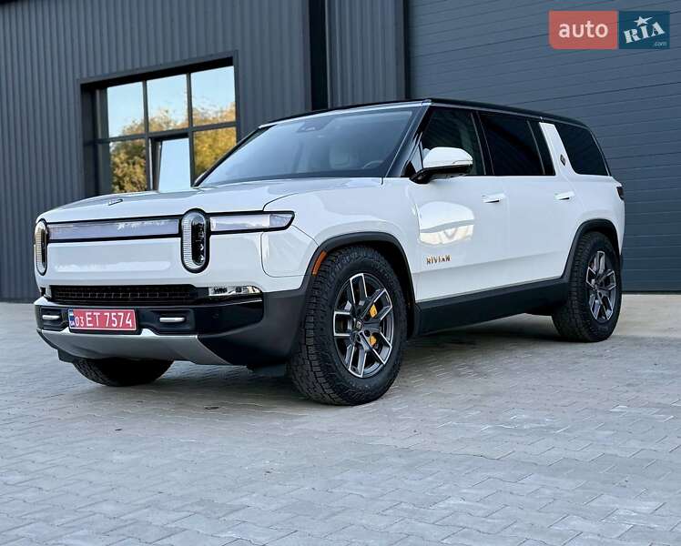Позашляховик / Кросовер Rivian R1S 2023 в Дубні