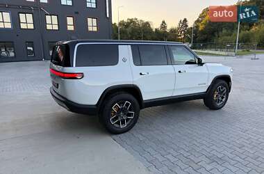 Внедорожник / Кроссовер Rivian R1S 2023 в 