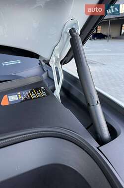 Внедорожник / Кроссовер Rivian R1S 2023 в 