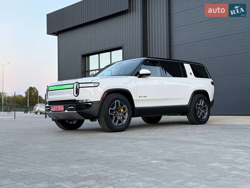 Позашляховик / Кросовер Rivian R1S 2023 в Дубні